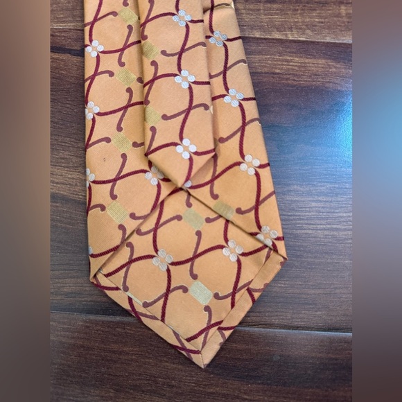 Tasso Elba Gold and Burgundy Patterned Tie - Picture 6 of 10